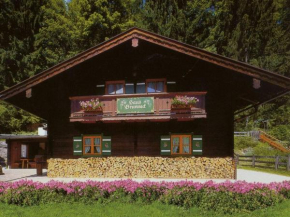 Haus Brunneck Modern retreat Bischofswiesen-Engedey